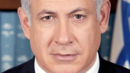 Netanyahu official portrait cropped1 Er zijn Bijbelstudies in de Knesset en een zoon van Netanyahu won de natonale bijbelquiz - zo maar een paar feiten..