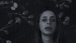 Mia Schem gegijzelde Mia Schem, een van de vrijgekomen gegijzelden, geeft een interview over de 'Sjoa' die ze ervaarde in gevangenneming van Hamas na 7/10.