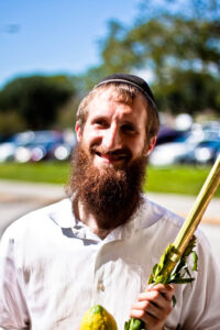 bd978509 c349 4e53 84f5 830fb254db07 De kennis over Gods Feesten als Plan van Behoud kunnen ons meer liefde voor God geven. Onbekend is onbemind en dat geldt ook voor Gods jaarlijkse Feesten. Daarom is onderwijs over de Feesten van de HEER zéér belangrijk voor Gods Gemeente, voor het Lichaam van Christus. Daarom deze verhandeling over de Feesten, zodat u meer kennis over Gods Feesten ontvangt en het vieren daarvan hopelijk een grote vreugde wordt.