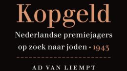 527x840 e1745836753617 Na voorwoorden beschrijft Van Liempt het onderwerp in 21 hoofdstukken. Het begint met de voorgeschiedenis van de Jodenvervolging in Nederland vanaf 10 mei 1940 (H1-2). Daarna komt de aandacht op de activiteiten van de zogenoemde Jodenjacht in 1943; de ultieme poging om Nederlandse Joden te pakken.