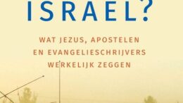 527x840 1 e1764588745781 Christenheid ontstond toen het zich afkeerde van Jodendom. Gevolg: de Bijbelboodschap moest worden vergeestelijkt. Het volk Isra‘El werd geherinterpreteerd als ‘Kerkleden’ en de Tempel als het kerkgebouw. De staat Israël is dan een problematisch gegeven. Zeker als die staat zich succesvol weet te handhaven. Hans van Oort schreef er een boek over. Wat valt erin op?