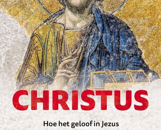 540x840 Hoe wordt de Here Jezus in de oudste Bijbelse geschriften beschreven? Is dat bepaald door persoonlijke omstandigheden? Dat zijn vragen die Henk Bakker onderzoekt en bevestigend beantwoord in zijn boek ‘Christus’. Waaruit zou dat blijken?